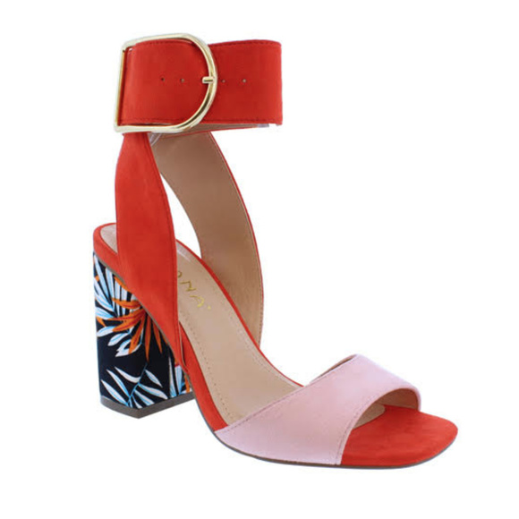 Liliana Shoes - !! SIZE 6 !!  “Tropical Paradise” Block Heels